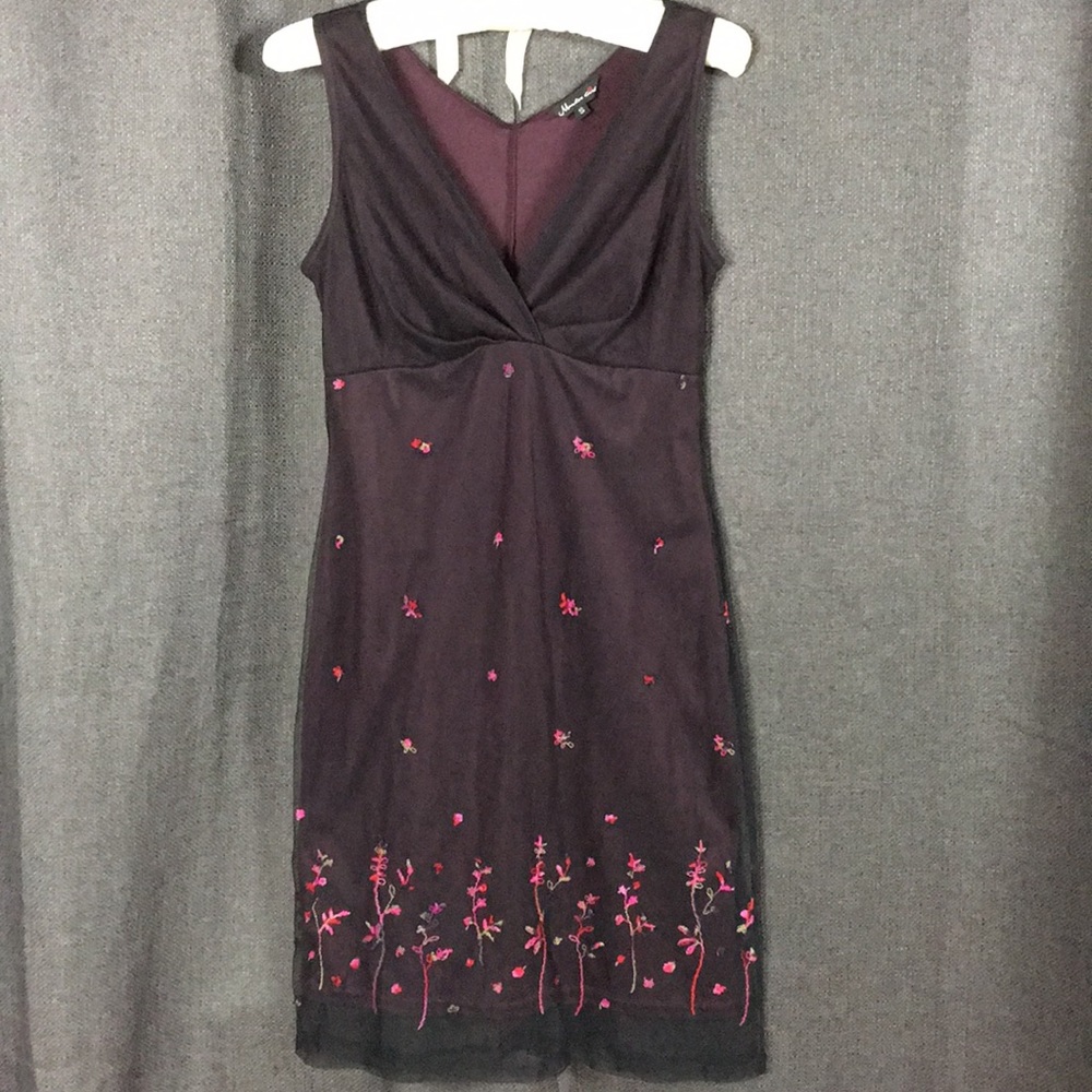 Embroidered floral Midi Dress
